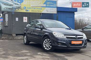 Хэтчбек Opel Astra 2007 в Сумах