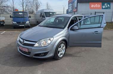 Универсал Opel Astra 2007 в Костополе