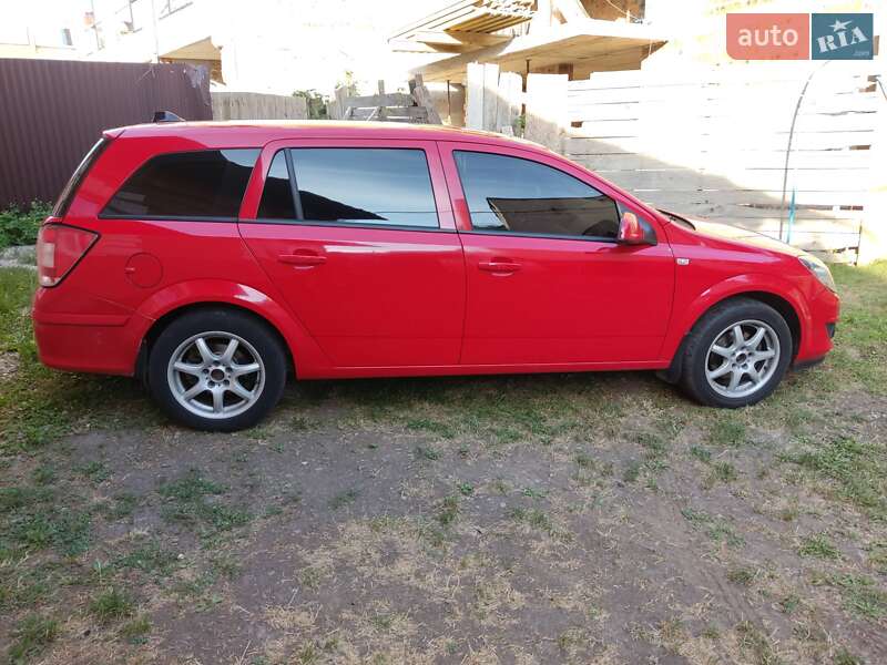 Универсал Opel Astra 2011 в Ивано-Франковске фото 3 Универсал Opel Astra 2011 в Ивано-Франковске