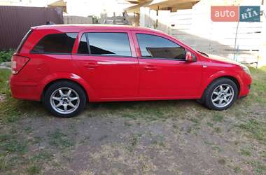 Универсал Opel Astra 2011 в 