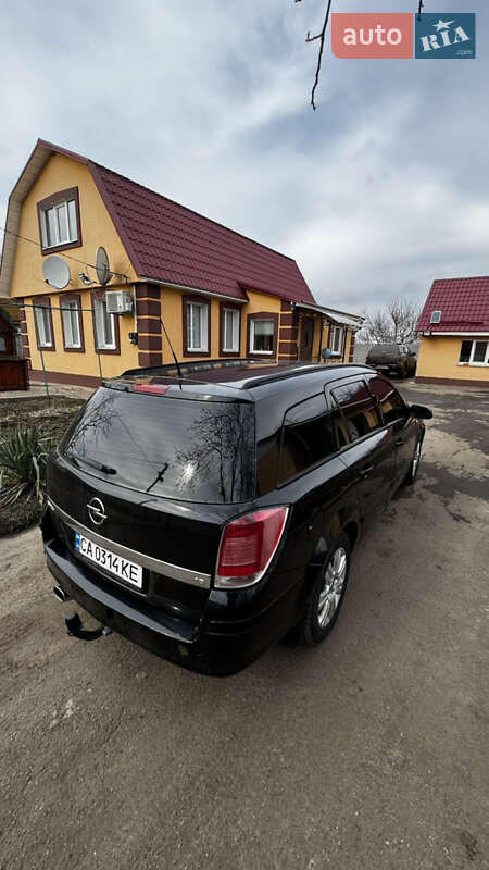 Універсал Opel Astra 2006 в В’язівоку