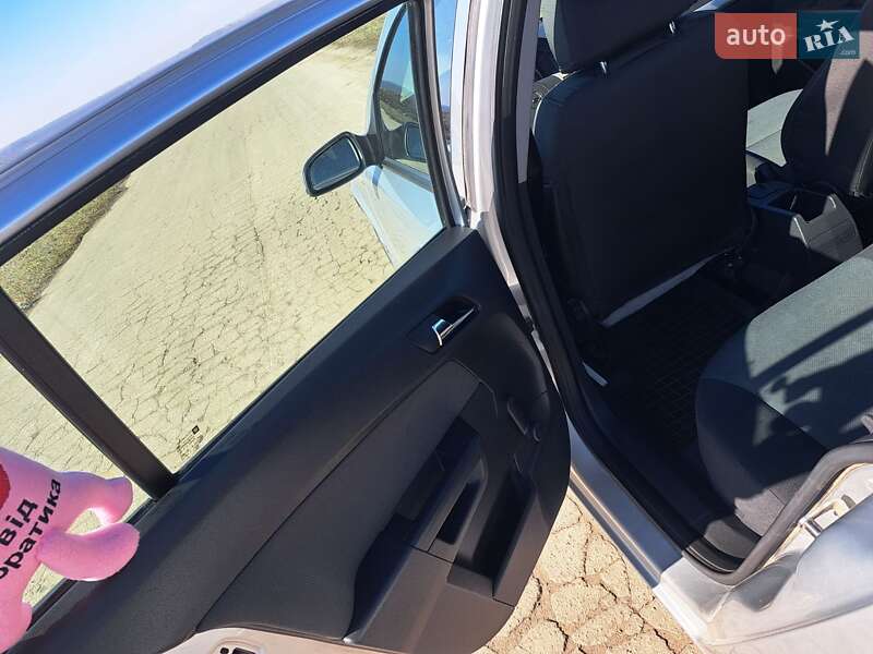 Хетчбек Opel Astra 2007 в Полтаві