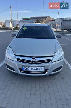 Универсал Opel Astra 2008 в Сумах