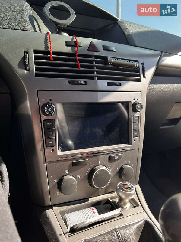 Хетчбек Opel Astra 2006 в Львові