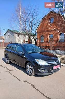 Універсал Opel Astra 2008 в Полтаві