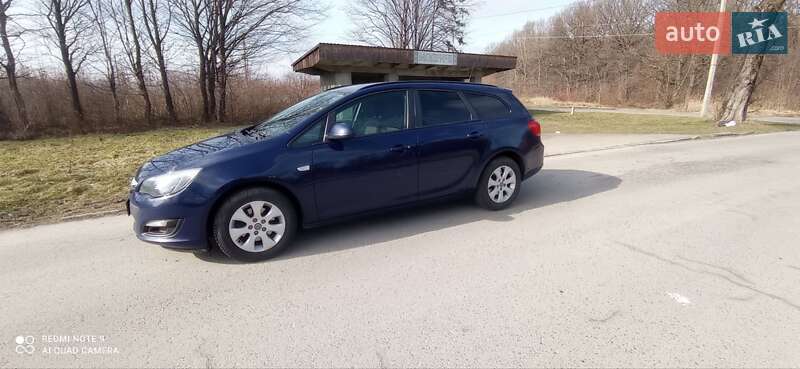 Универсал Opel Astra 2013 в Дрогобыче