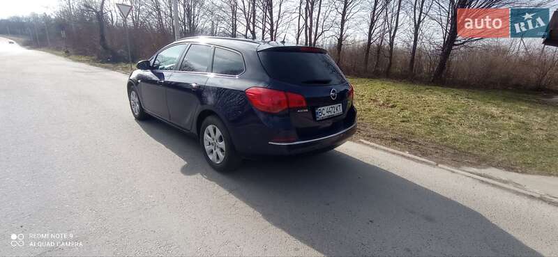 Opel Astra 2013