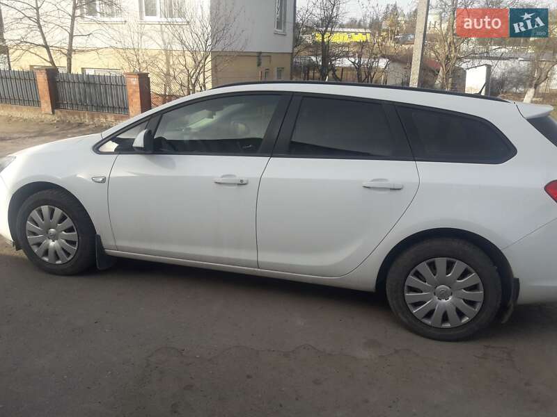 Opel Astra 2014