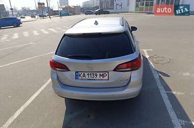 Універсал Opel Astra 2016 в Вишгороді