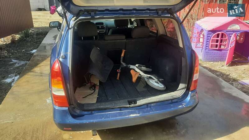 Универсал Opel Astra 2001 в Городенке