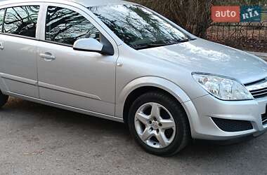 Хетчбек Opel Astra 2007 в Києві