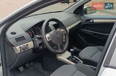 Хетчбек Opel Astra 2007 в Києві