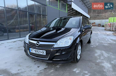 Універсал Opel Astra 2009 в Теребовлі