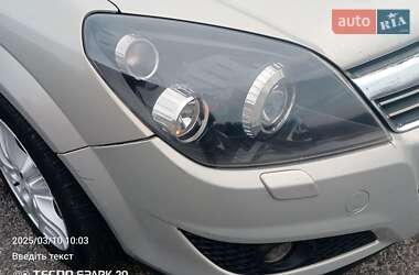 Хэтчбек Opel Astra 2008 в 