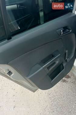 Хэтчбек Opel Astra 2008 в 