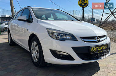 Универсал Opel Astra 2014 в Стрые