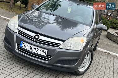 Универсал Opel Astra 2009 в Дрогобыче