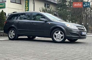 Универсал Opel Astra 2009 в Дрогобыче