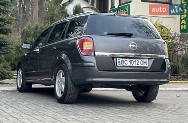 Универсал Opel Astra 2009 в Дрогобыче