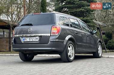 Универсал Opel Astra 2009 в Дрогобыче