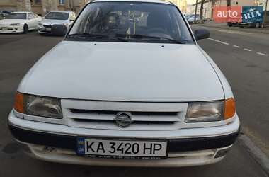 Хетчбек Opel Astra 1995 в 