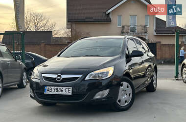 Универсал Opel Astra 2012 в Бердичеве