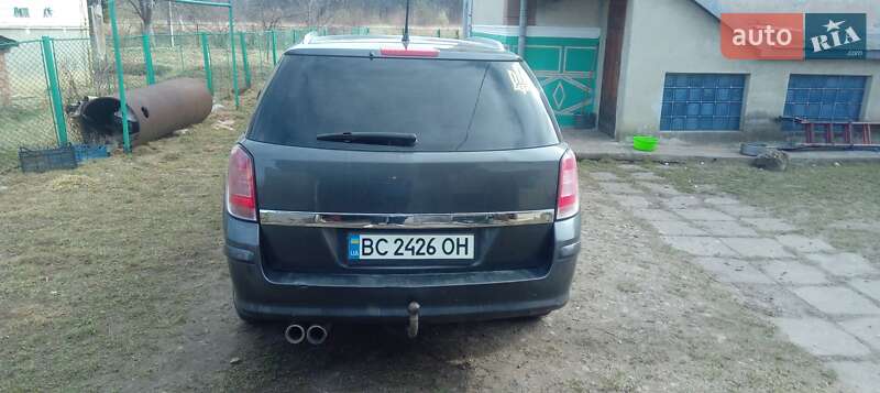 Универсал Opel Astra 2009 в Бориславе