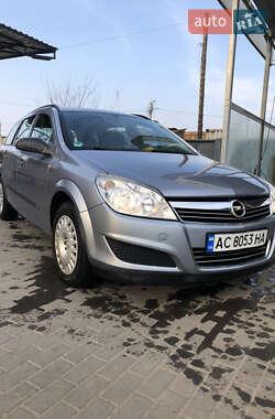 Универсал Opel Astra 2009 в Луцке