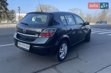 Хэтчбек Opel Astra 2012 в Одессе