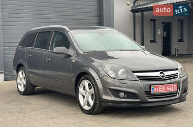 Универсал Opel Astra 2008 в Луцке