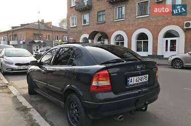Хэтчбек Opel Astra 1998 в 
