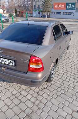 Седан Opel Astra 1998 в 