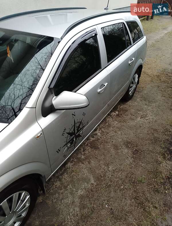 Универсал Opel Astra 2007 в Радивилове