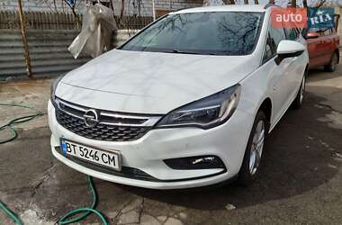 Універсал Opel Astra 2016 в Херсоні