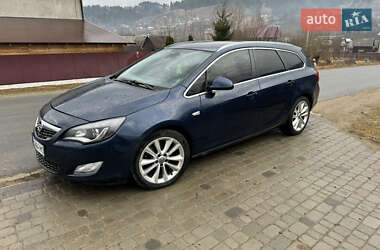 Универсал Opel Astra 2010 в 