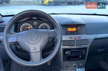 Универсал Opel Astra 2004 в 