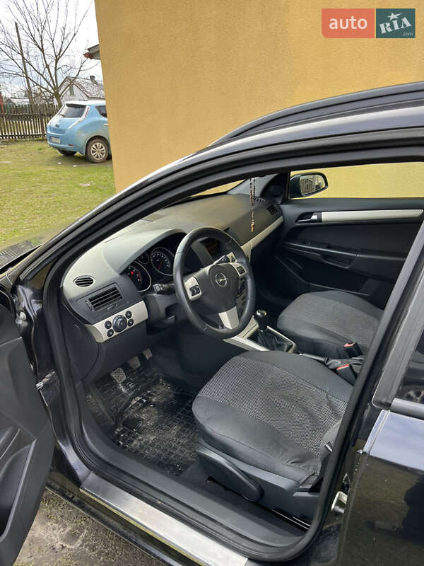 Универсал Opel Astra 2008 в Новояворовске фото 6 Универсал Opel Astra 2008 в Новояворовске