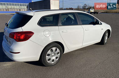 Универсал Opel Astra 2011 в 