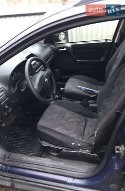 Універсал Opel Astra 1999 в Чернівцях
