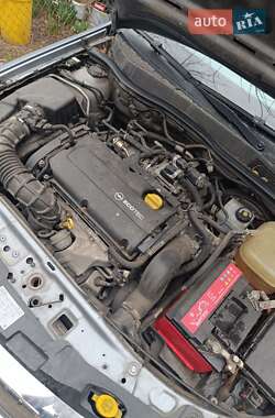 Универсал Opel Astra 2009 в 