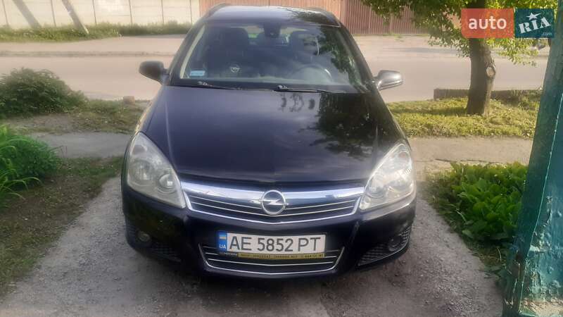 Универсал Opel Astra 2007 в 