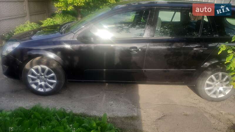 Універсал Opel Astra 2007 в Дніпрі