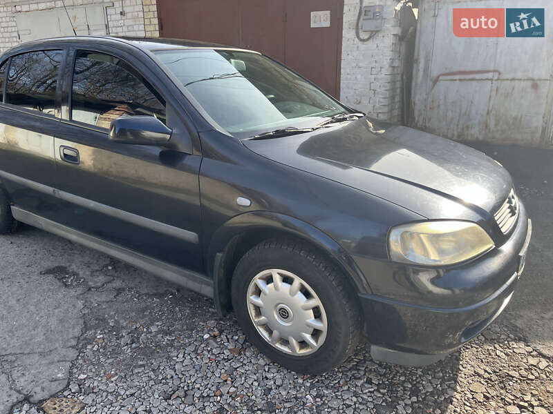 Седан Opel Astra 2003 в Києві