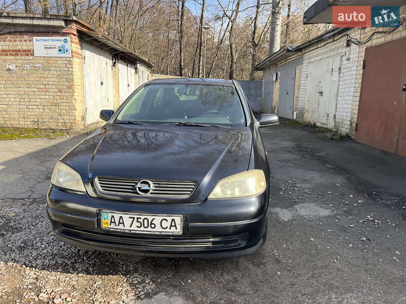 Седан Opel Astra 2003 в Києві