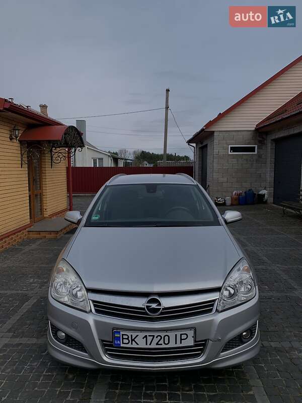 Opel Astra 2008