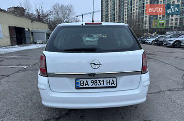 Универсал Opel Astra 2009 в Киеве