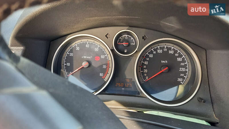 Хетчбек Opel Astra 2004 в Чернівцях фото 9 Хетчбек Opel Astra 2004 в Чернівцях