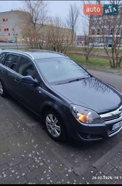 Универсал Opel Astra 2011 в 