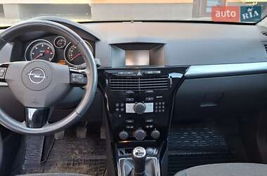 Универсал Opel Astra 2009 в 