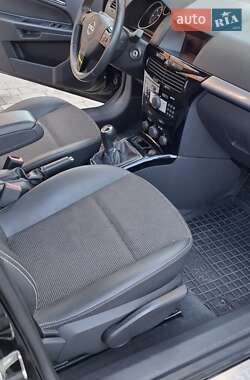 Универсал Opel Astra 2009 в 